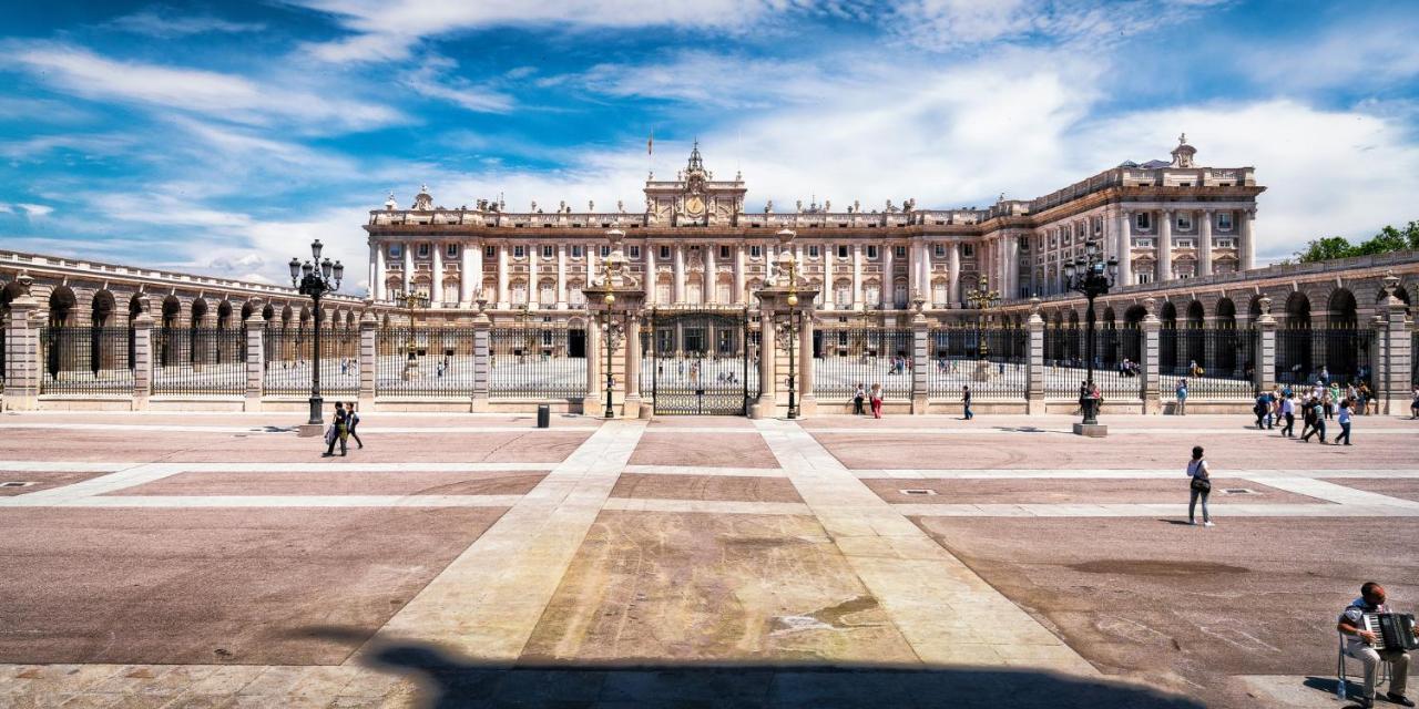 Apartamentos Felipe IV Plaza Mayor Madrid Exteriér fotografie